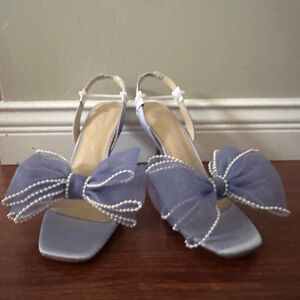 NWT Betsey Johnson Lilac Bow Pearl Slingback Heels Size 8.5
